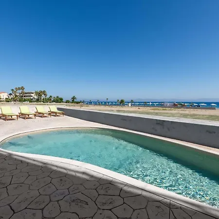 Apartment White&blue Luxury Ialysos (Rhodes)